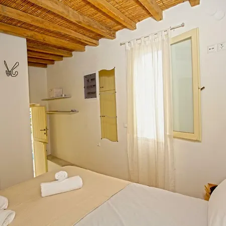 Casa vacanze Sophia's Traditional House At Lefkes Paros